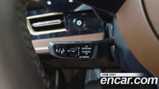 Porsche Taycan 2021 — Photo 24/36