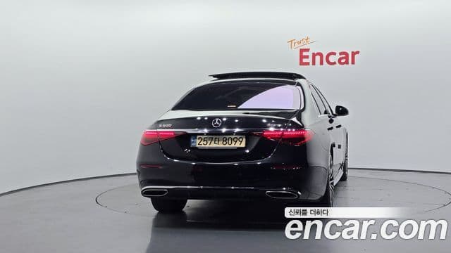 Mercedes-Benz S-Class 2021 — Photo 8/37