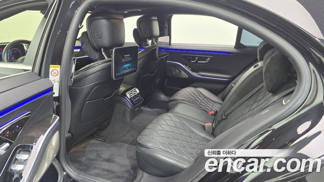 Mercedes-Benz S-Class 2021 — Photo 15/37