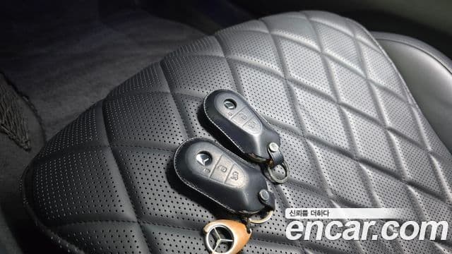 Mercedes-Benz S-Class 2021 — Photo 20/37