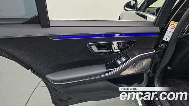 Mercedes-Benz S-Class 2021 — Photo 36/37