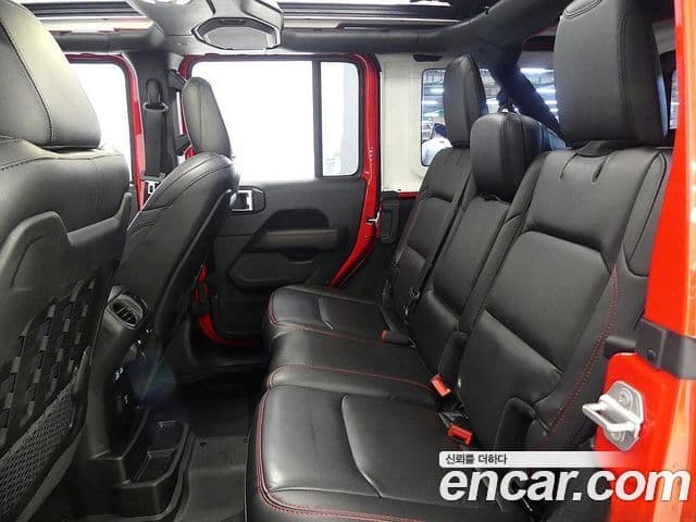 Jeep Wrangler 2019 — Фото 15/20