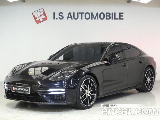 Porsche Panamera 2021 — Фото 1/20