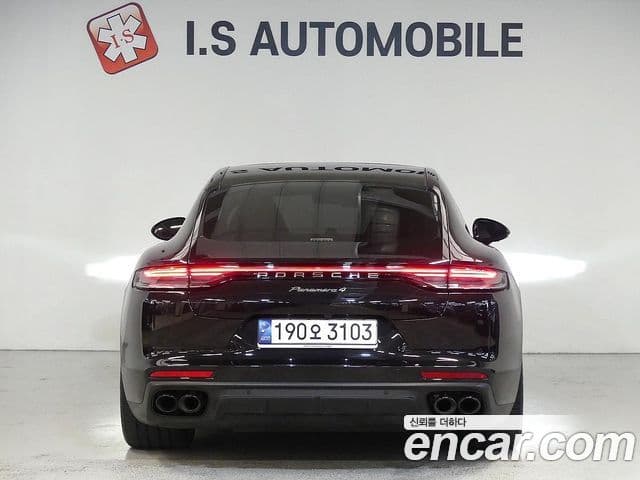Porsche Panamera 2021 — Фото 2/20