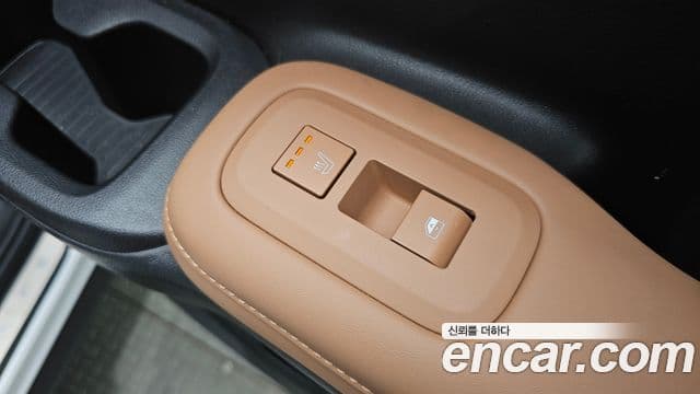 Hyundai Santa Fe 2025 — Şəkil 32/38
