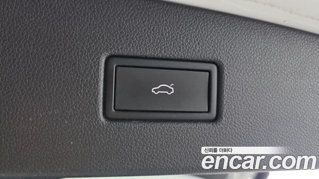 Volkswagen Tiguan 2022 — Photo 14/20