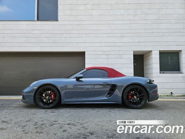 Porsche 718 Boxster 2018 — Şəkil 8/18