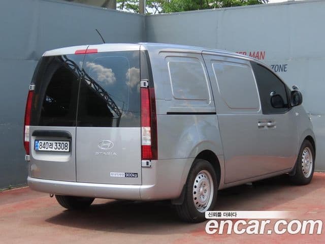 Hyundai Staria 2024 — Şəkil 9/20