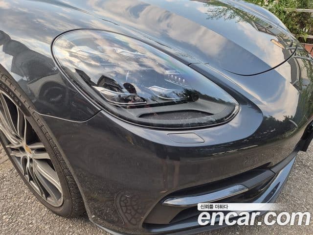 Porsche Panamera 2018 — Photo 11/19