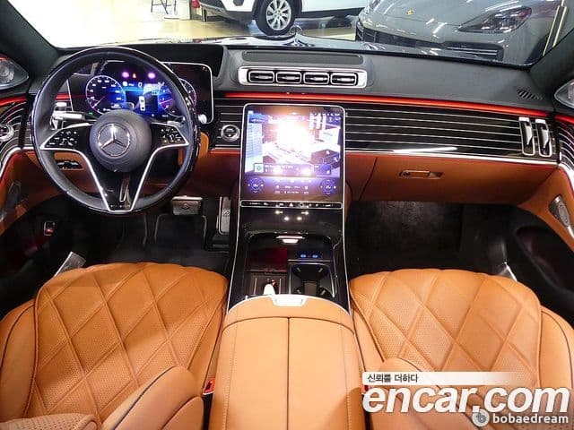 Mercedes-Benz S-Class 2023 — Photo 15/20