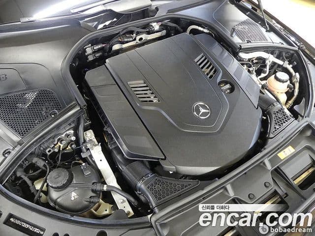 Mercedes-Benz S-Class 2023 — Photo 13/20
