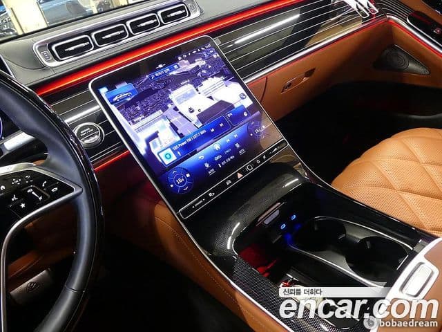 Mercedes-Benz S-Class 2023 — Photo 18/20