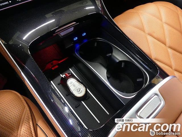Mercedes-Benz S-Class 2023 — Photo 11/20