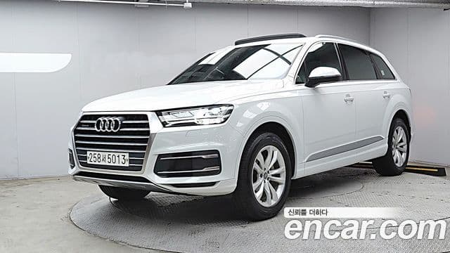 Audi Q7 2019 — Фото 10/20
