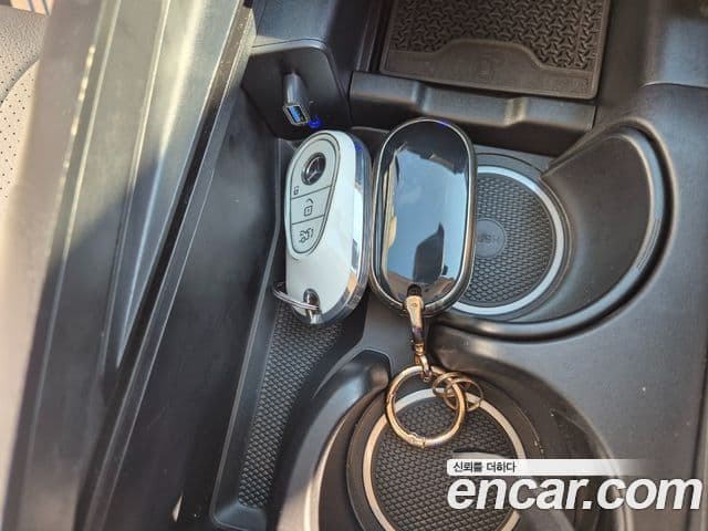 Mercedes-Benz E-Class 2025 — Photo 3/20