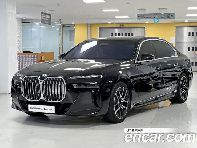 BMW i7 2024 — Photo 5/20