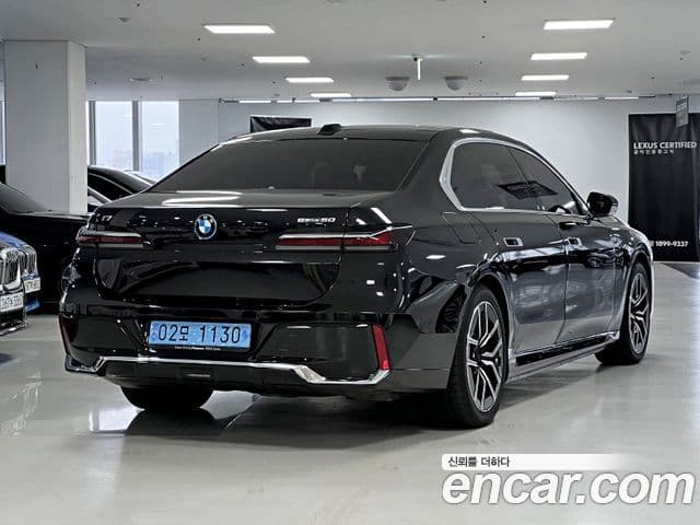 BMW i7 2024 — Photo 3/20