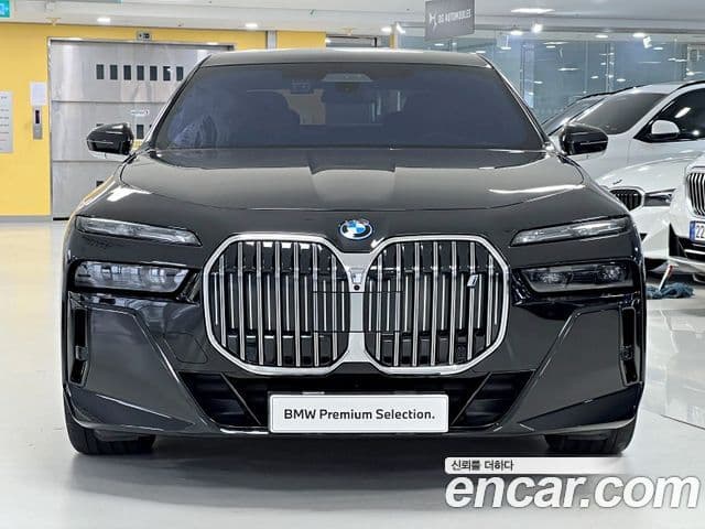 BMW i7 2024 — Photo 17/20