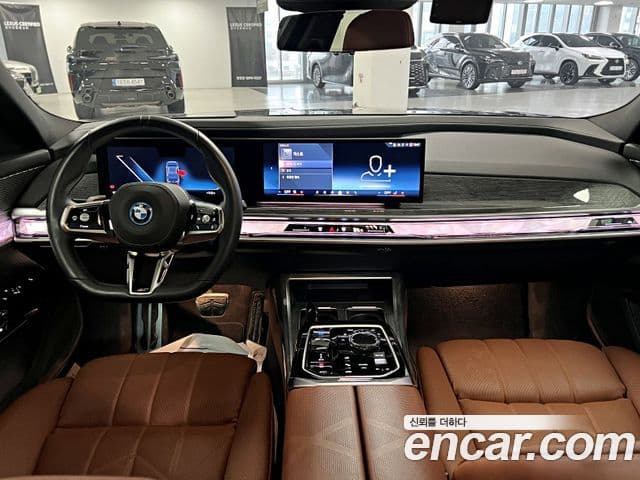 BMW i7 2024 — Photo 11/20