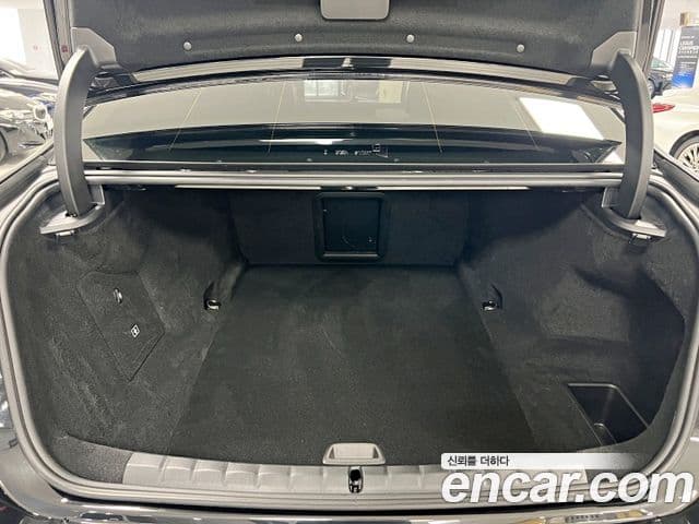 BMW i7 2024 — Photo 13/20