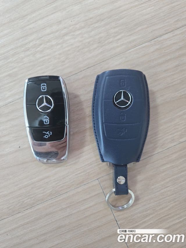 Mercedes-Benz E-Class 2022 — Фото 13/18