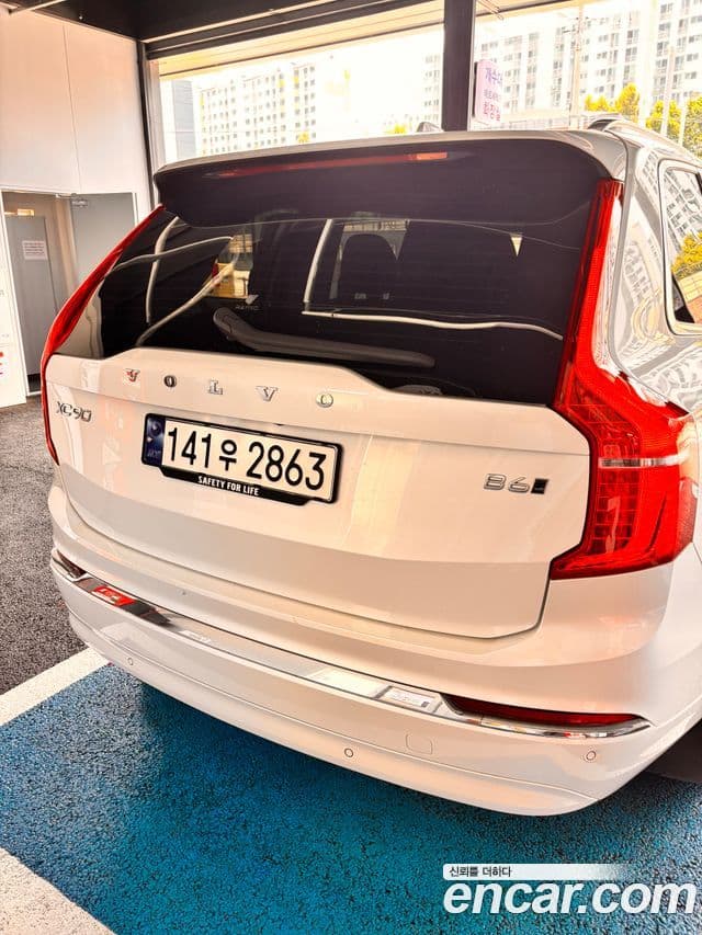 Volvo XC90 2023 — Фото 4/13
