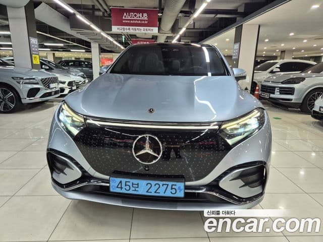 Mercedes-Benz EQS SUV 2023 — Photo 14/20