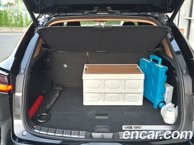 Lexus NX350h 2025 — Photo 2/17
