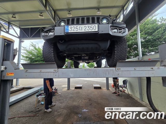 Jeep Wrangler 2019 — Photo 1/3