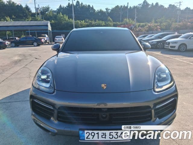 Porsche Cayenne 2022 — ფოტო 3/17