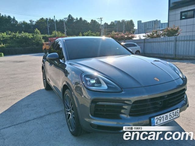 Porsche Cayenne 2022 — ფოტო 5/17
