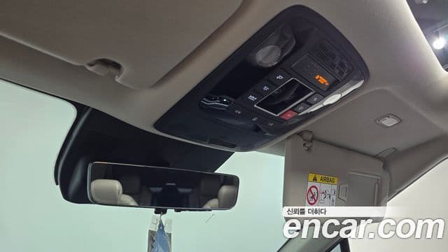 Kia Carnival 2024 — Фото 20/20