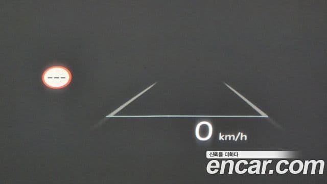 Kia Carnival 2024 — ფოტო 35/40
