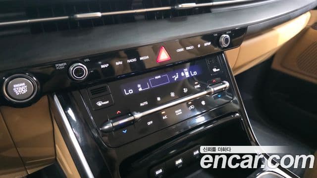Kia Carnival 2022 — Фото 17/20
