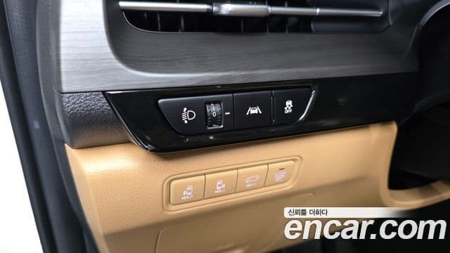 Kia Carnival 2022 — Photo 3/31