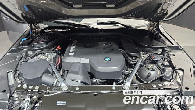 BMW 5 Series 2025 — Photo 21/32