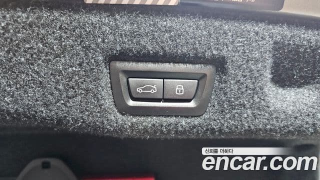BMW 5 Series 2025 — Photo 14/32