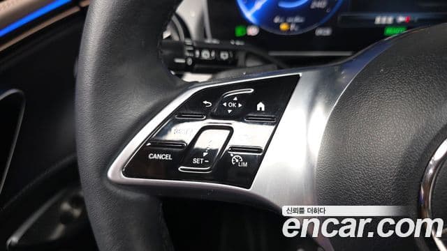 Mercedes-Benz EQE SUV 2023 — ფოტო 2/34