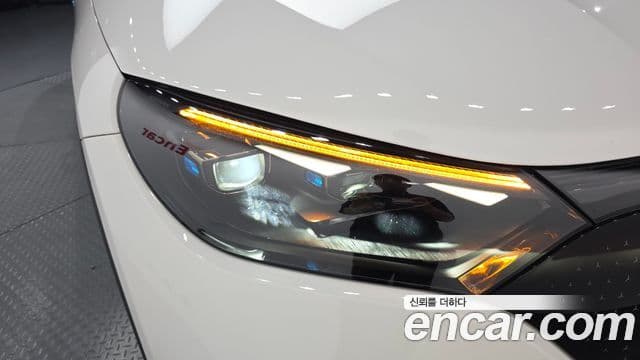 Mercedes-Benz EQE SUV 2023 — ფოტო 15/34