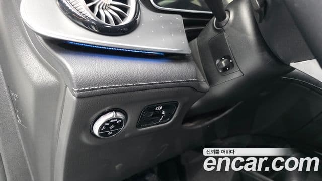 Mercedes-Benz EQE SUV 2023 — ფოტო 3/34