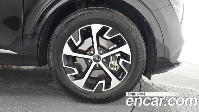 Kia Sportage 2024 — Şəkil 28/30