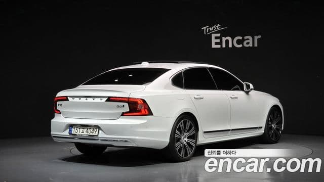 Volvo S90 2021 — Фото 2/20