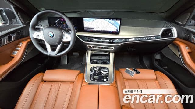 BMW X7 2024 — Photo 20/31