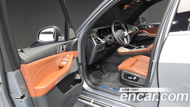 BMW X7 2024 — Photo 29/31