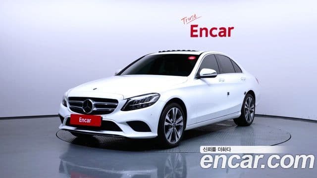 Mercedes-Benz C-Class 2021 — Photo 5/33