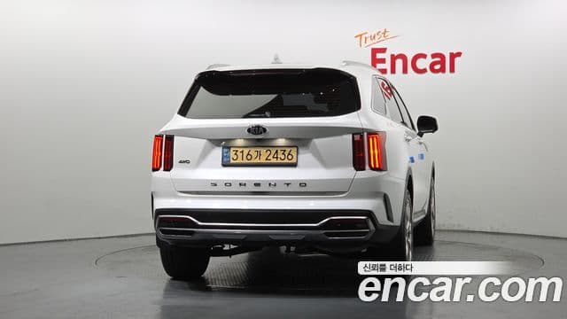 Kia Sorento 2021 — Фото 4/20