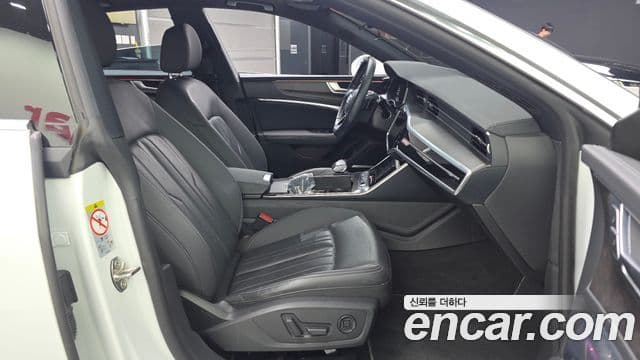 Audi A7 2020 — ფოტო 12/32