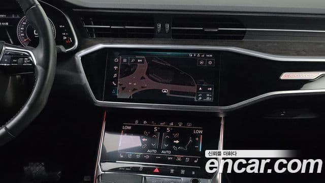Audi A7 2020 — ფოტო 22/32