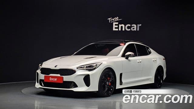 Kia Stinger 2018 — Фото 20/20