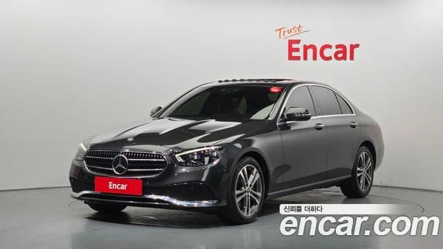 Mercedes-Benz E-Class 2021 — Фото 1/20